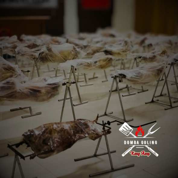 Karnaval Kambing Guling Gegerkan Ibu Kota karnaval kambing guling