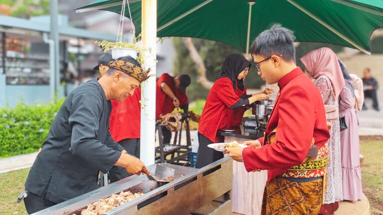 Kambing Guling di Ciumbuleuit